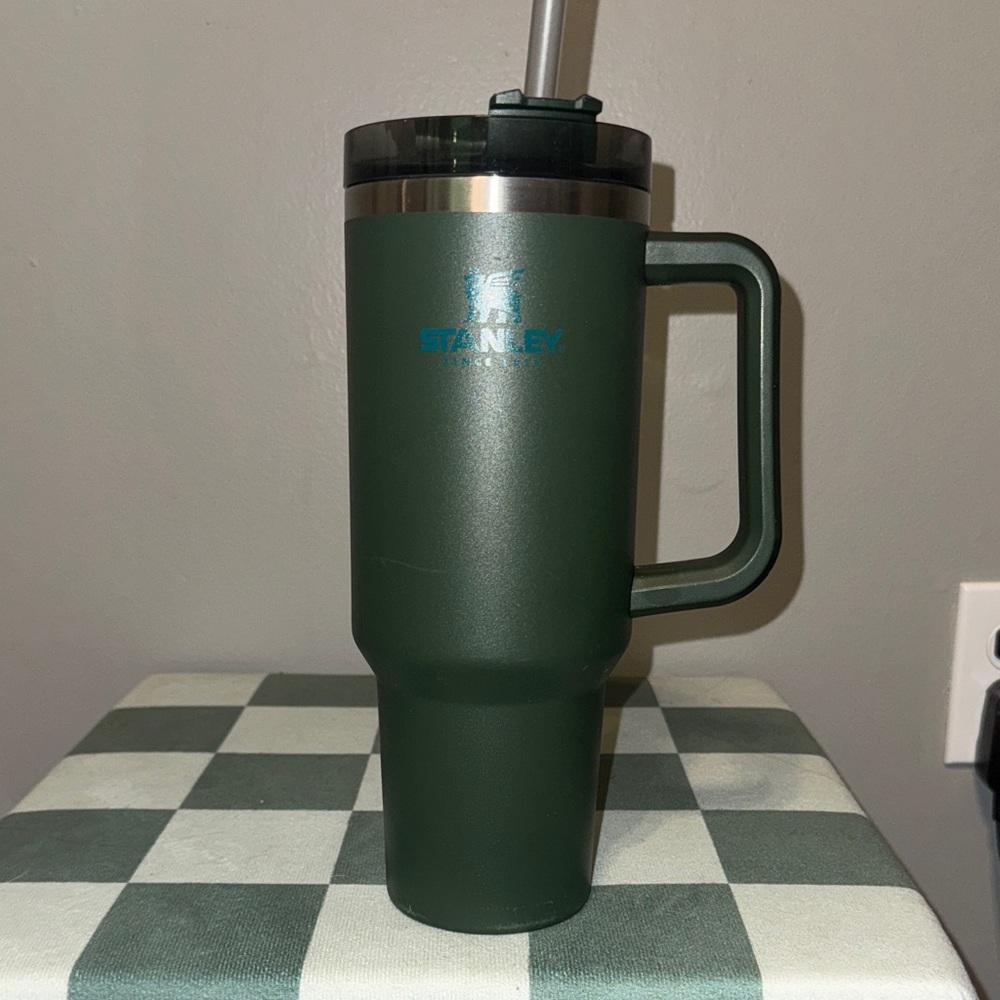Stanley Forest Green Insulated Mug with Handle